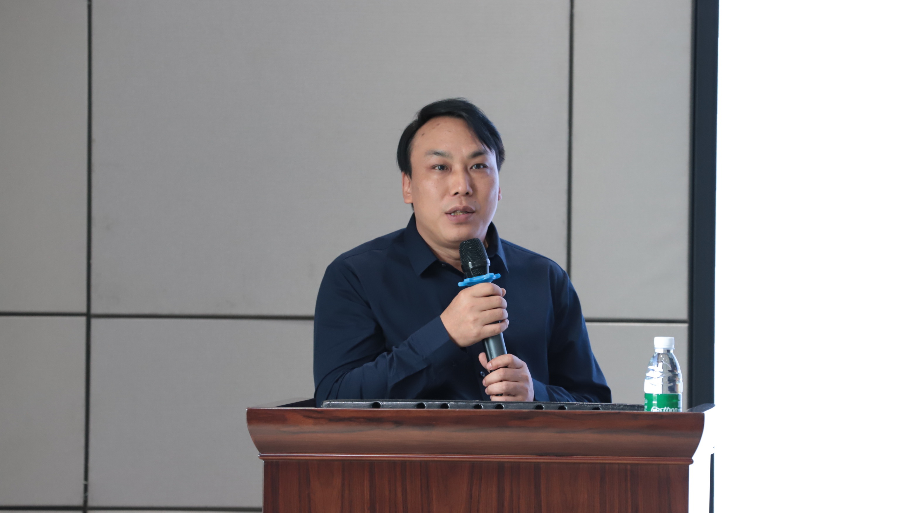 2024新澳门2024原料网