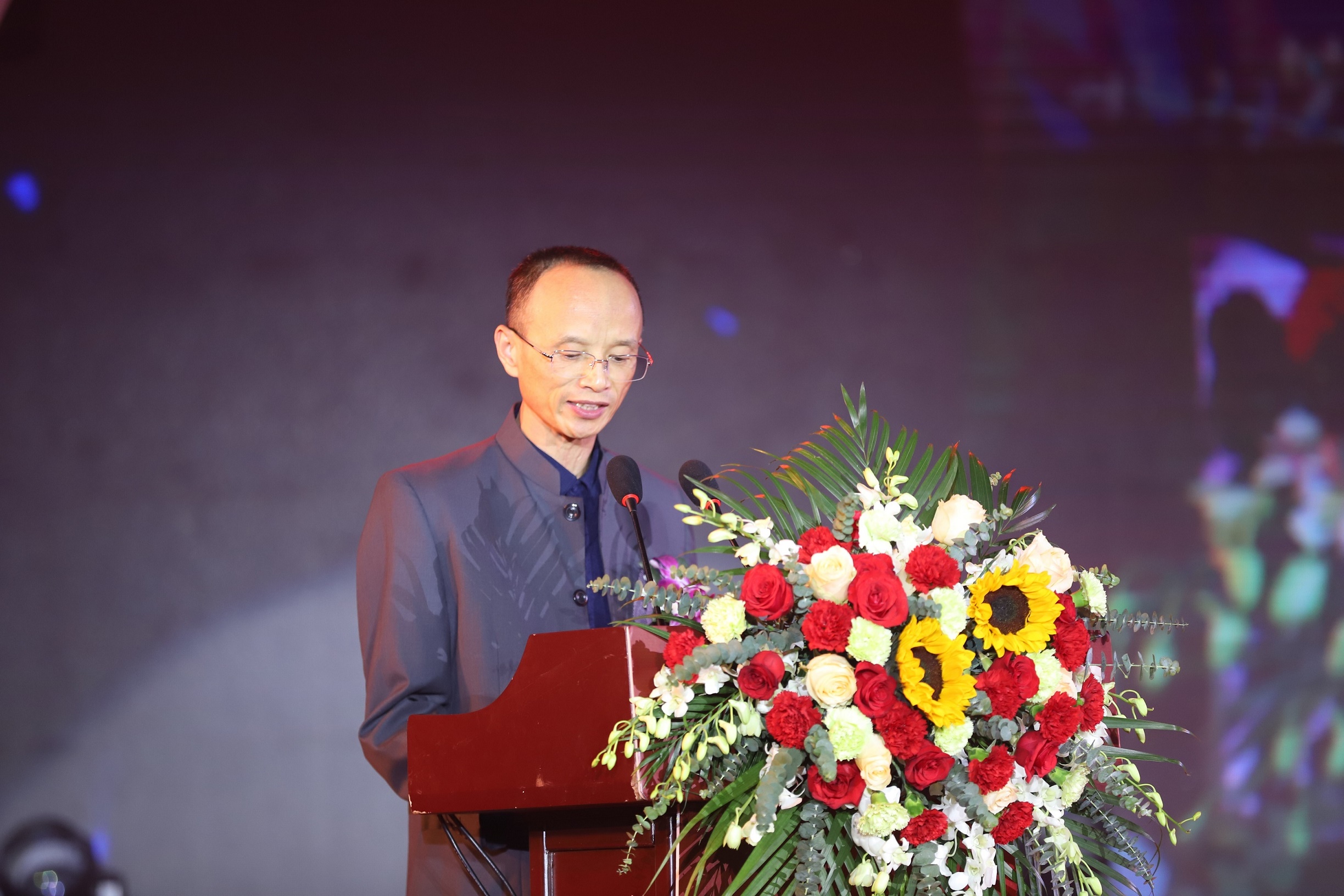 2024新澳门2024原料网