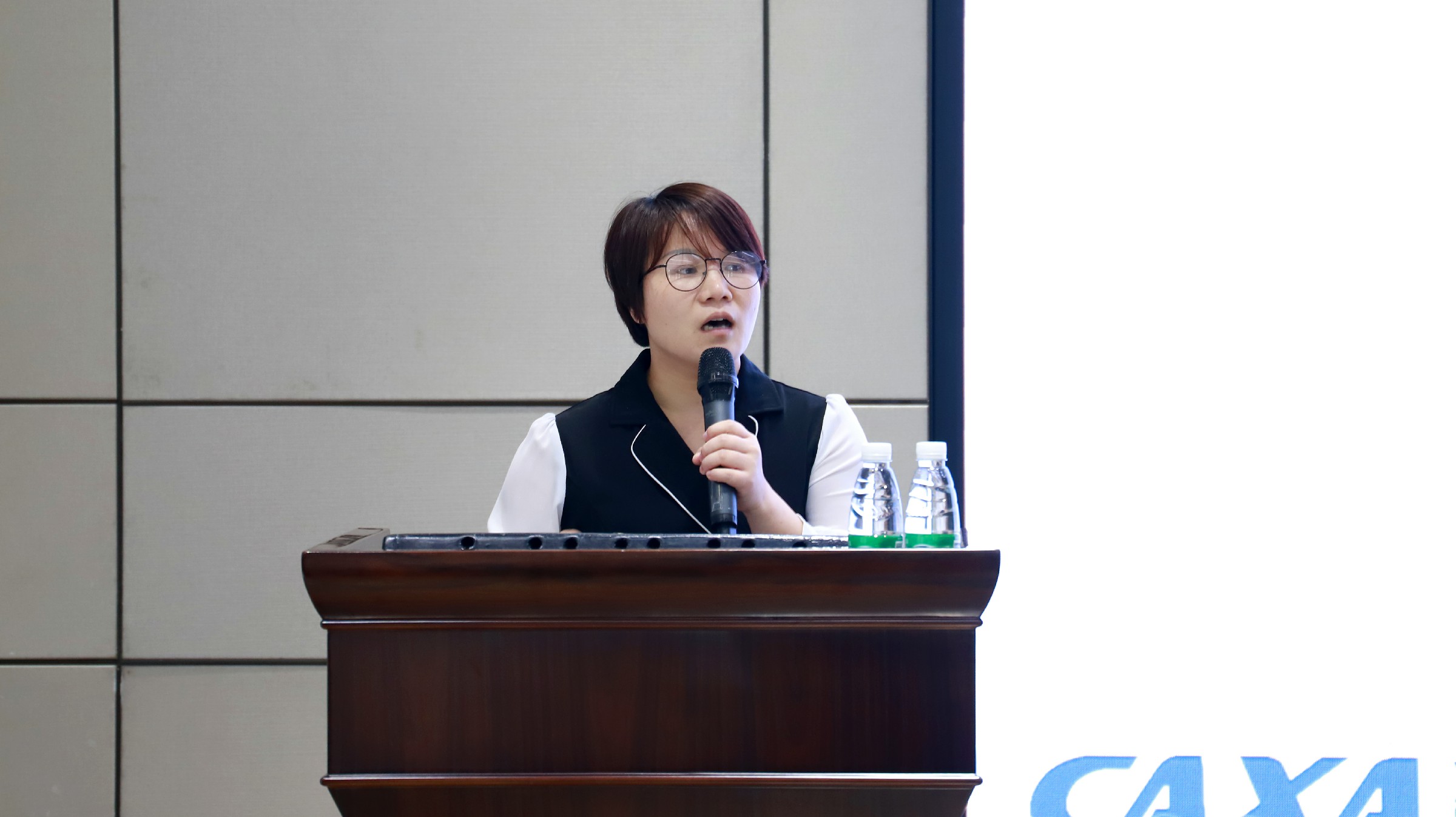 2024新澳门2024原料网